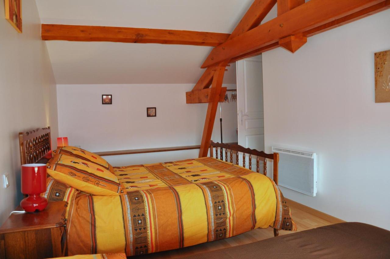 Gîte Chez ANTONIN Villeneuve-Lecussan Kültér fotó